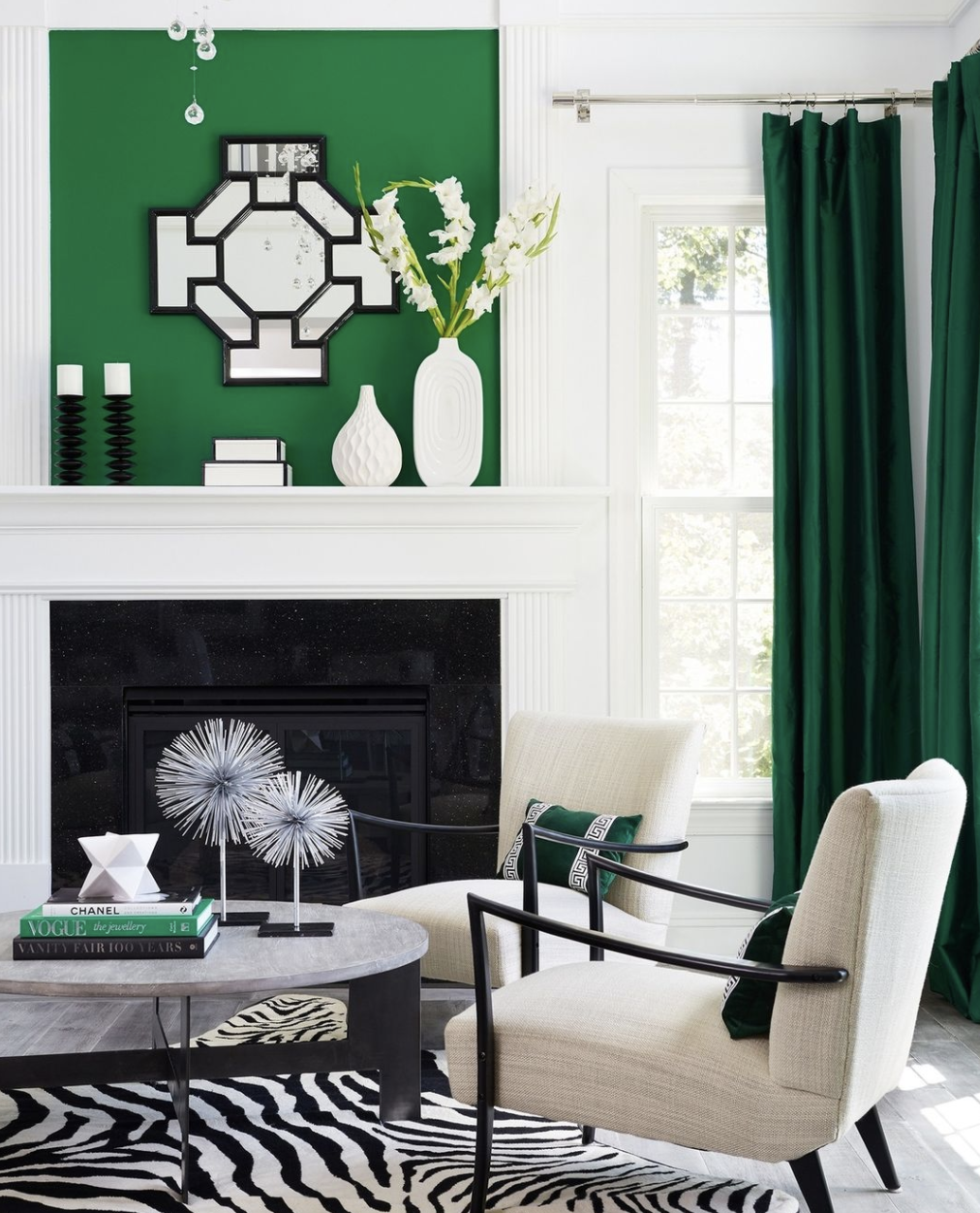 EMERALD GREEN | HOTTEST COLOR TREND FOR 2022